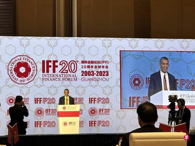 美国学者:中国短期经济前景已有所改善 中长期仍令人担忧