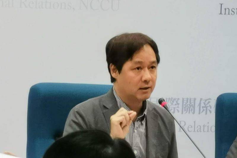 台湾政治大学东亚所特聘教授王信贤说,在中美元首“习拜会”后,台海风险原本相对可控,但在陆美台的情势发生一系列变化后,台海风险已变得更难测。(温伟中摄)