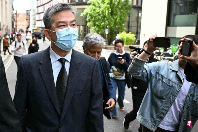 “香港间谍案”两男子明年2月受审 英国警方:另一英籍被告死因无可疑