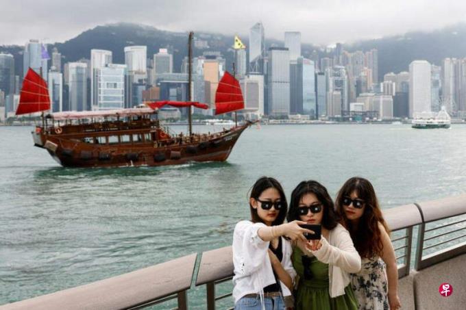 香港启动“好客之道” 倡导礼貌接待旅客