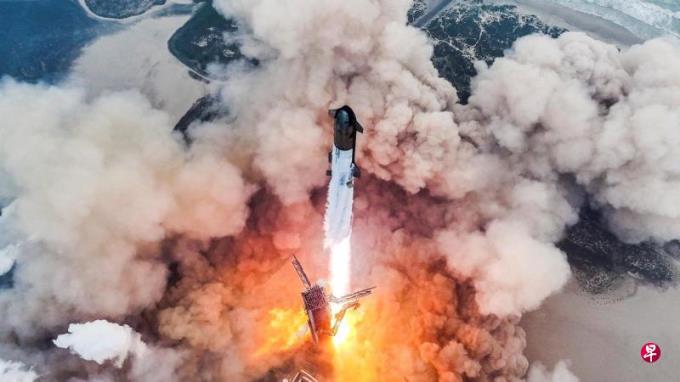 SpaceX“星舰”第四次试射 首次实现海面软着陆