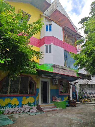 高中女生控诉十岁寄宿时被性侵并遭死亡威胁,涉事老师被公诉
