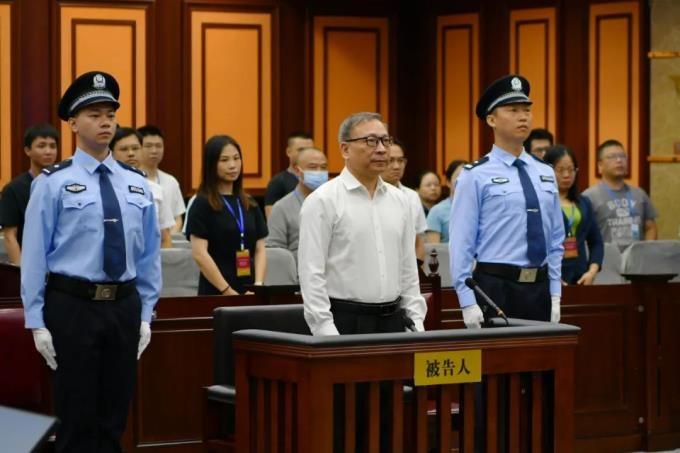 深圳市原市长陈如桂,被判无期