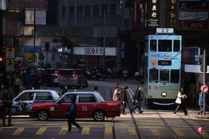 香港据报拟向高收入者再加税