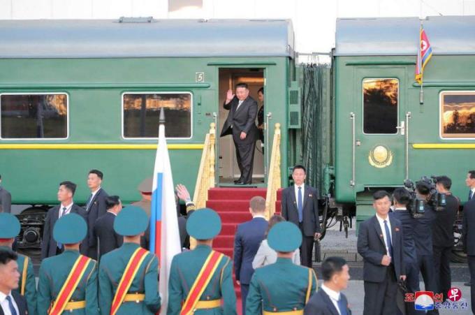 金正恩续程俄“武器考察之旅” 普京应邀将访朝鲜