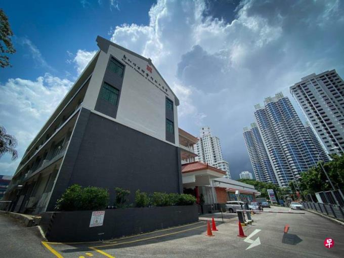 社论:会馆须戒慎也须开放包容