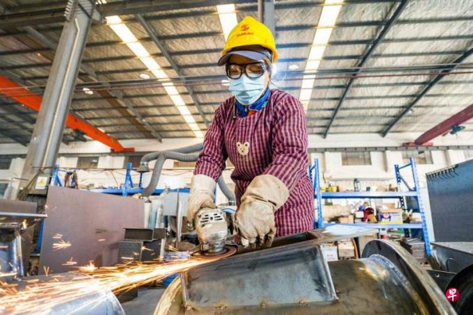 中国11月工业增加值同比增6.6% 高于预期