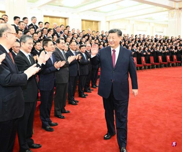 习近平呼吁驻外使节成为敢斗善斗“外交铁军” 学者:中国将延续强硬外交政策