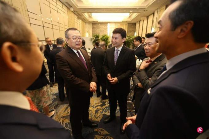 刘建超:东南亚华人应该效忠国籍所在国家