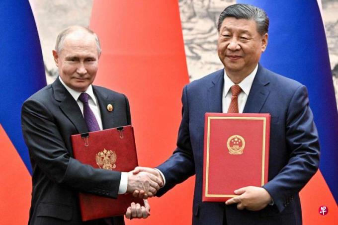 普京:感谢北京在调解乌克兰危机方面提出倡议