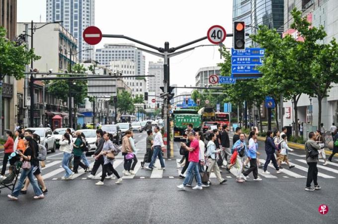 董玉振:中国在跨越中等收入陷阱的泥泞中前进