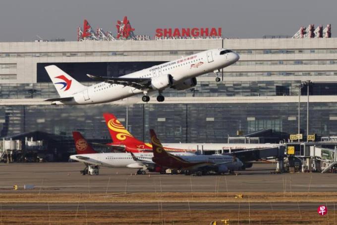 C919客机首航香港 港前机管局CEO:料9月取得欧盟认证