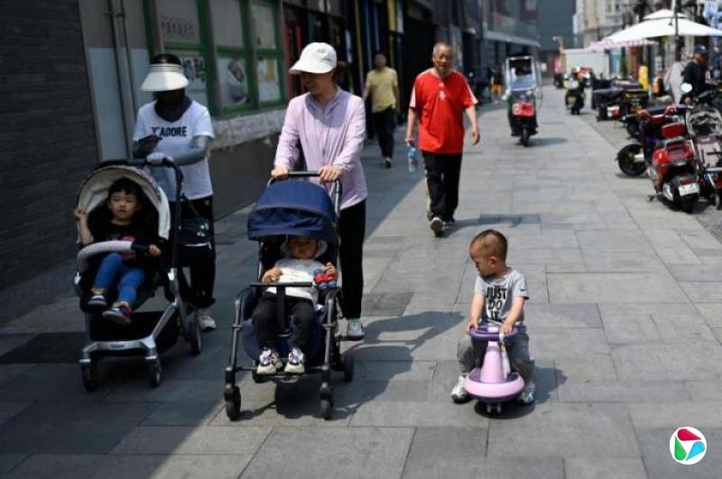 中国据报拟推行全国生育补贴 应对人口下滑压力