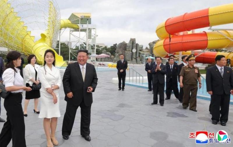 ������������Ϊ���鰮��Ů���ǳ����̵�����Ů��Ȩ�����