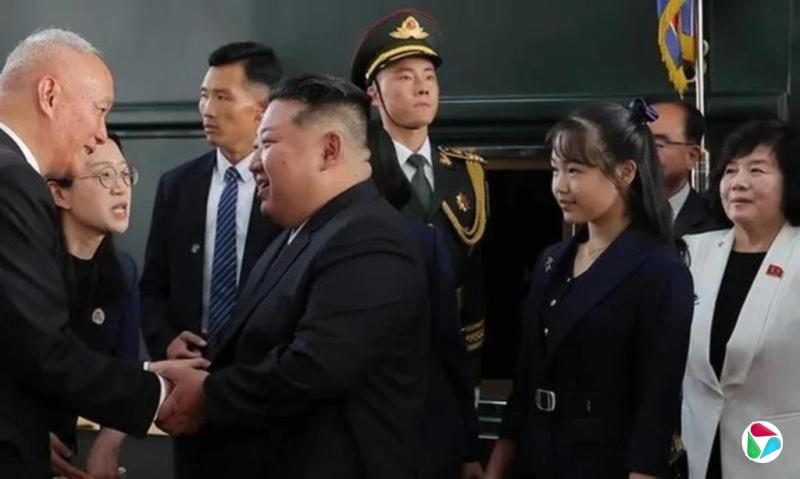 ����죺������Ů�����鰮������̨����