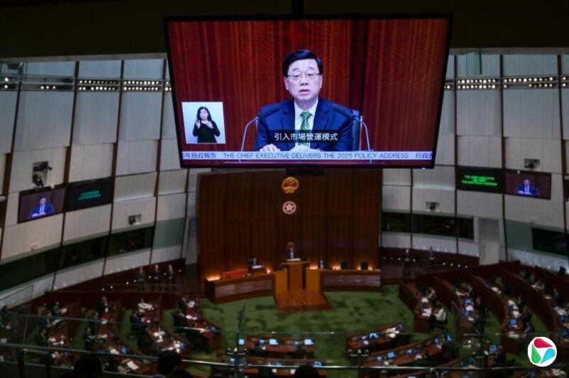 �۸��������쵼�ı�����չίԱ��