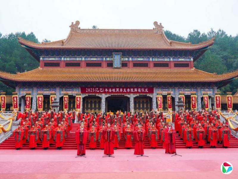 �»��翯�����������¡���̨������ͬ���й��˾���̸