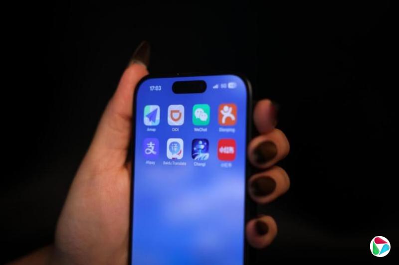 中国社媒平台加强管理AI生成内容 微信打击非真人创作
