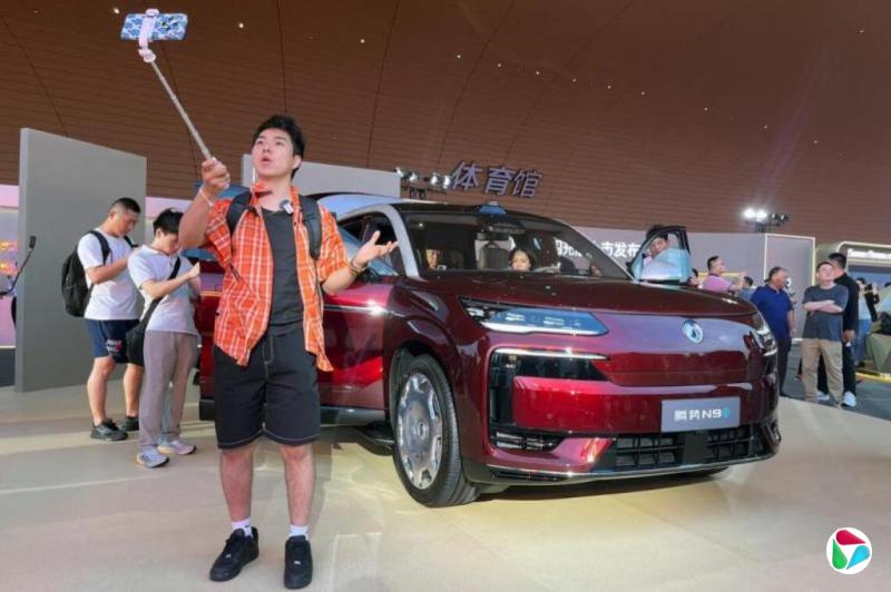 中国新能源车平均车龄仅1.8年 把电车当手机换
