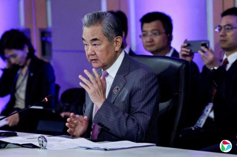 中国官媒:王毅在马尼拉未与日外长交谈